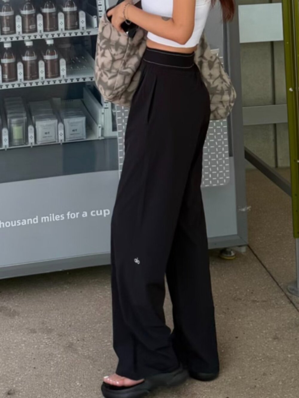 ALO Yoga Black Suit Up Trouser 30" Inseam(Regular)🍒Comfortable Wide-Leg Pants🌲 - Picture 7 of 7